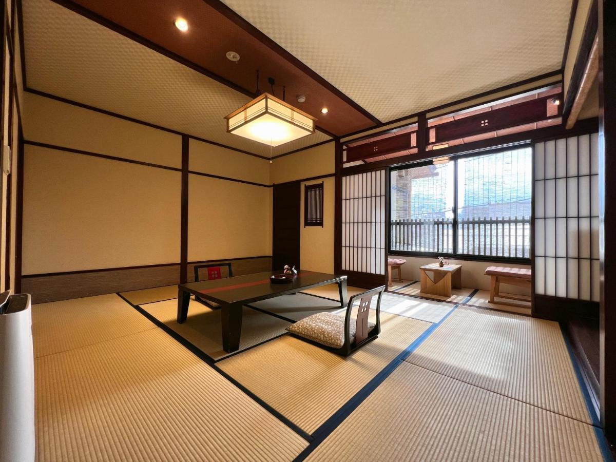 Ryokan Tanabe Takayama  Exterior photo