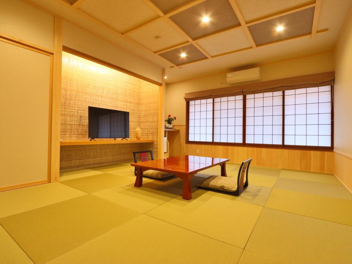 Ryokan Tanabe Takayama  Exterior photo